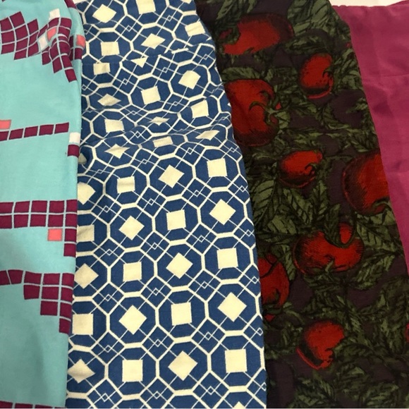 Lot Of 5 NWOT LuLaRoe Kids Leggings Size S/M- FUN colorful Prints, Tennis, Solid - Picture 3 of 5
